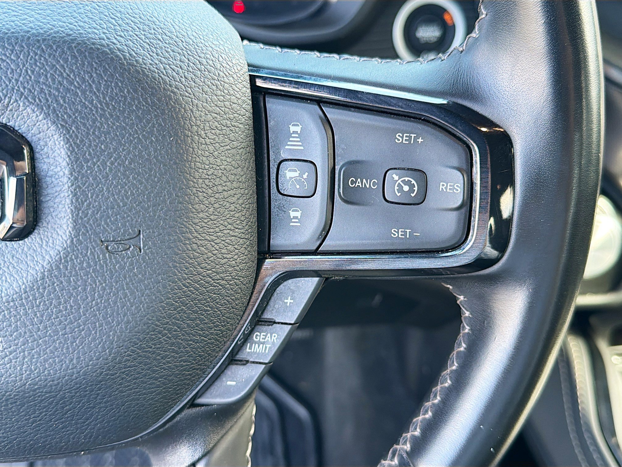 Used 2023 RAM 1500 Limited image 38