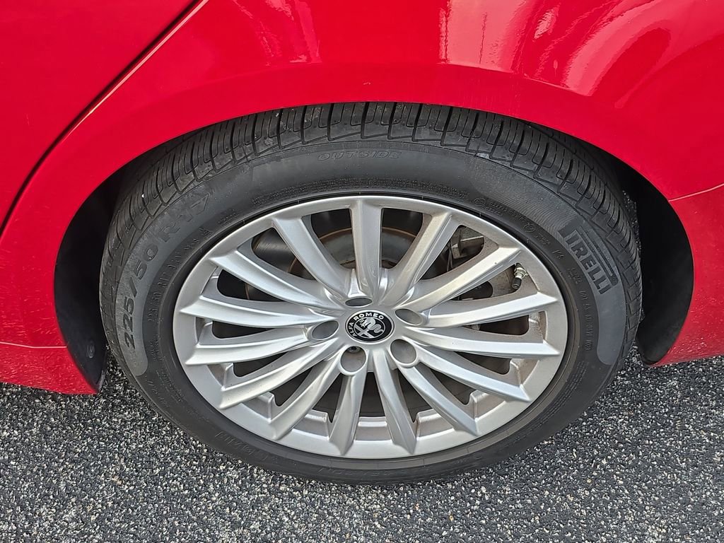 Used 2024 Alfa Romeo Giulia Sprint image 7