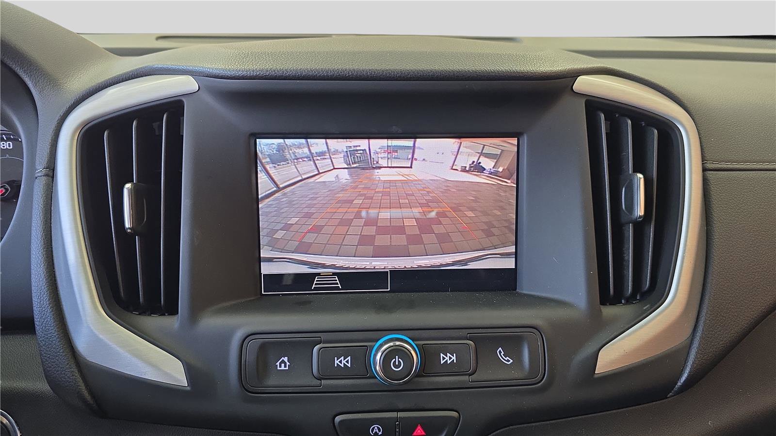Used 2022 GMC Terrain SLE w/ Driver Convenience Package image 19
