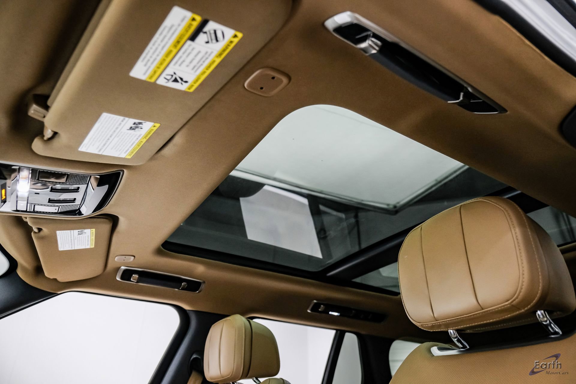 Used 2023 Land Rover Range Rover SE image 39