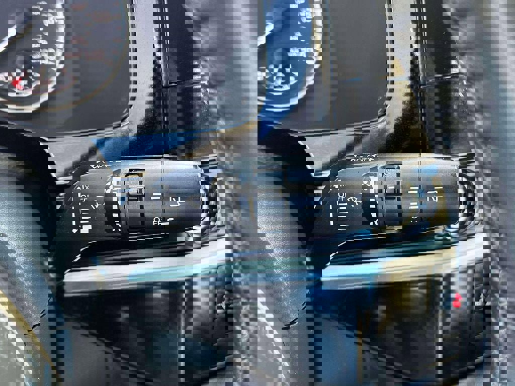 Certified 2023 Nissan Pathfinder SL w/ Lighting Package (N92) image 25