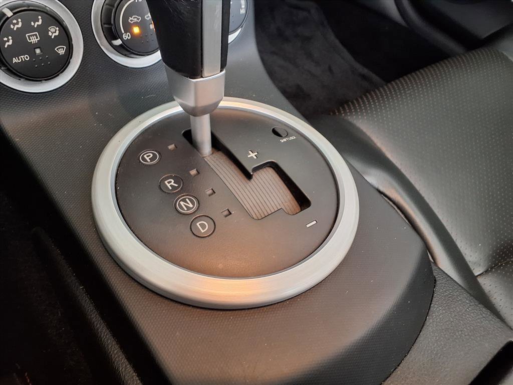 Used 2004 Nissan 350Z Touring image 21