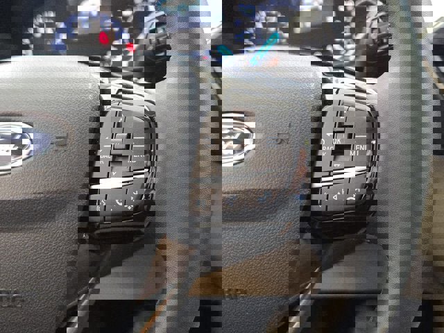 Used 2022 Ford Escape SEL image 30