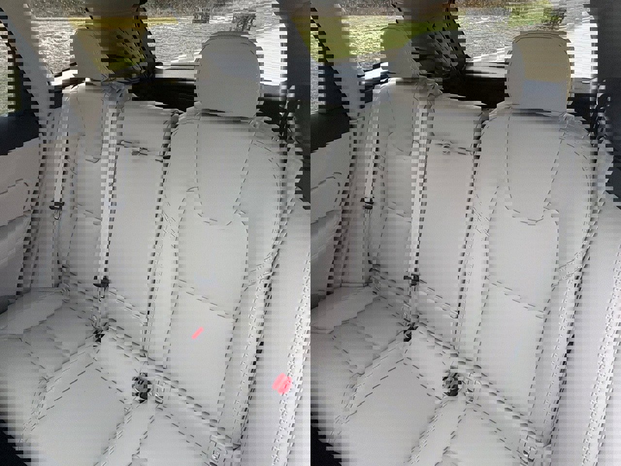 New 2026 Volvo XC60 T8 Ultra w/ Protection Package Premier image 24