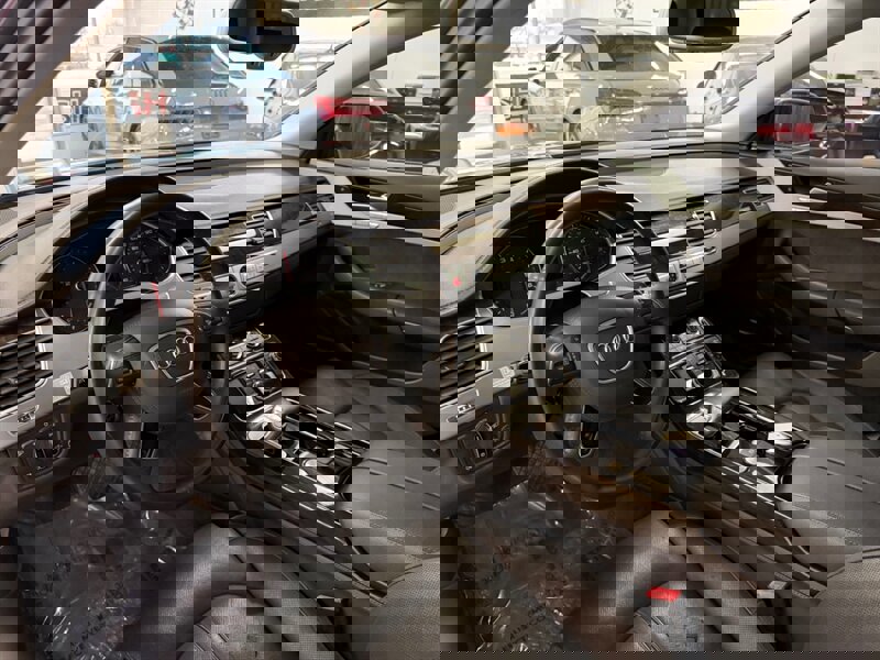 Used 2014 Audi A8 L TDI image 18