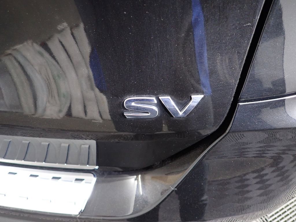 Used 2020 Nissan Rogue SV w/ Sun & Sound Touring Package image 16