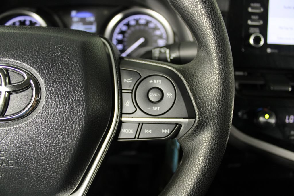 Used 2022 Toyota Camry LE FWD image 24
