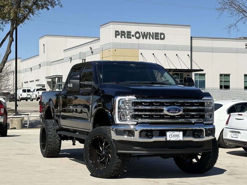 Used 2024 Ford F250 Lariat image 2