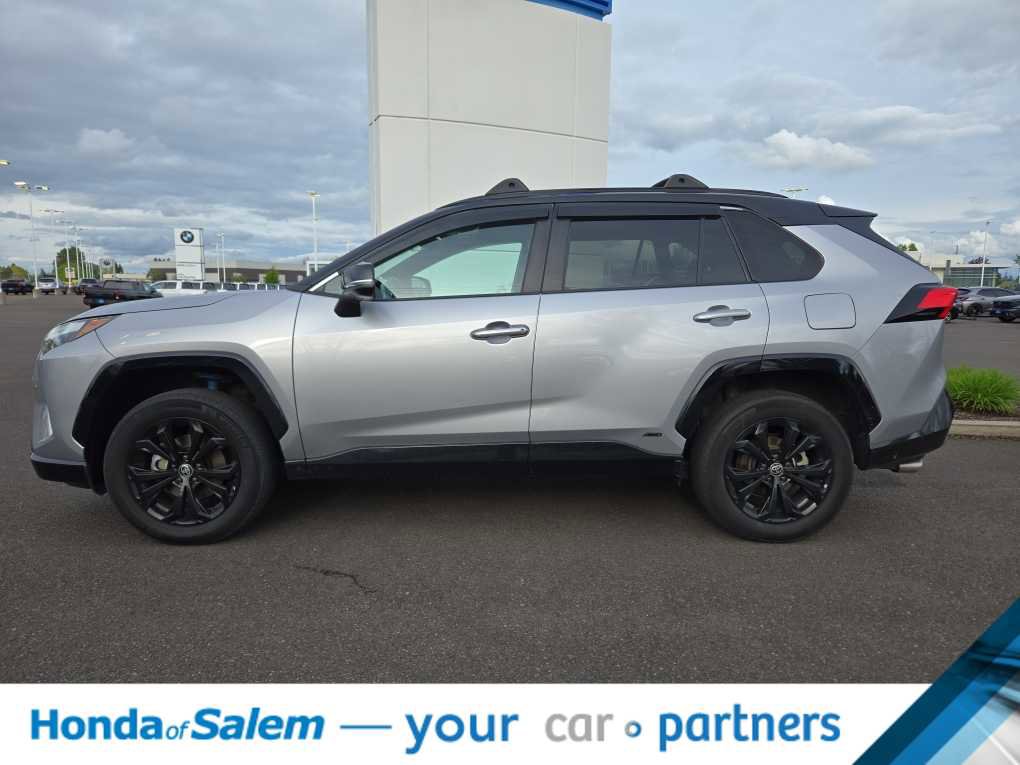 Used 2022 Toyota RAV4 XSE AWD/4WD image 3