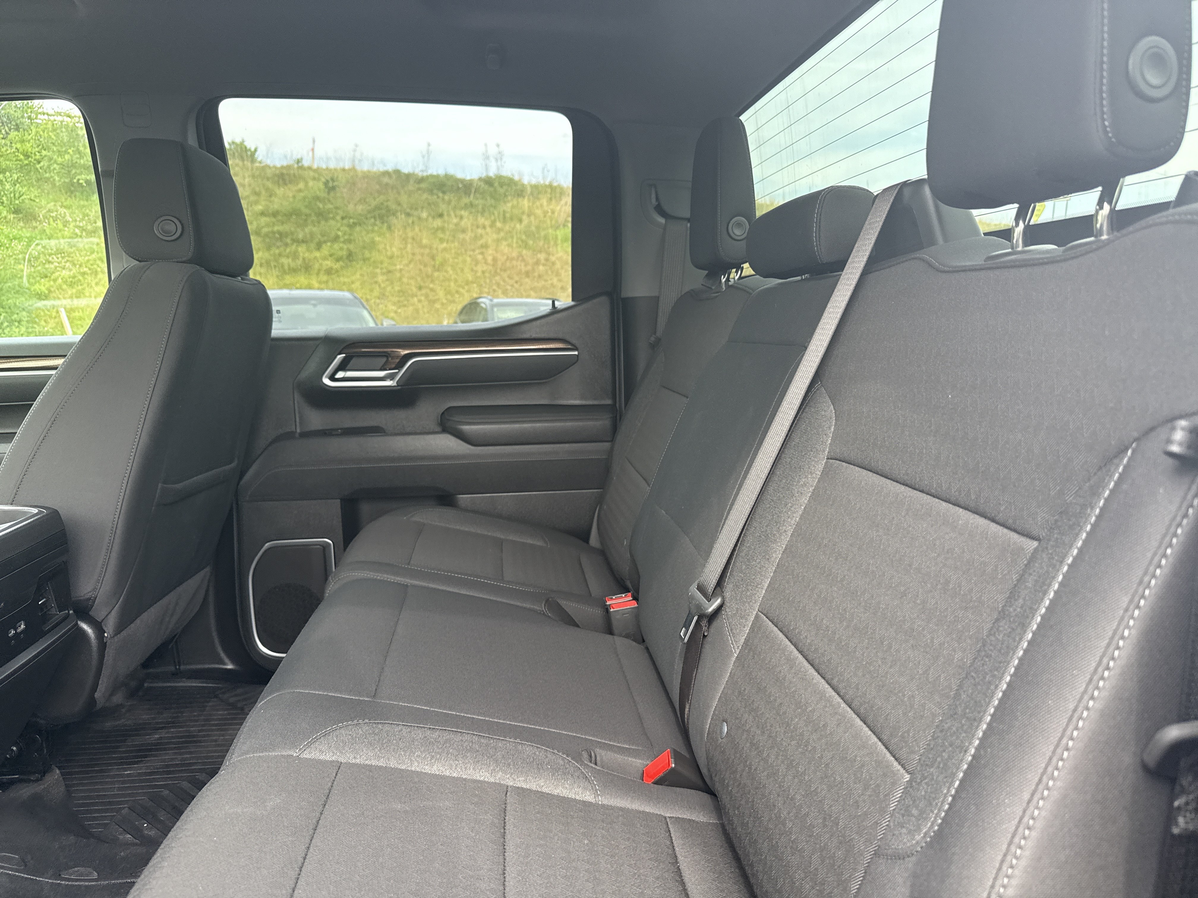 Used 2025 Chevrolet Silverado 1500 RST AWD/4WD image 13