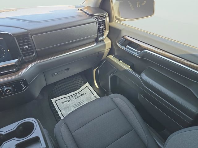 Used 2024 Chevrolet Silverado 1500 LT AWD/4WD image 11