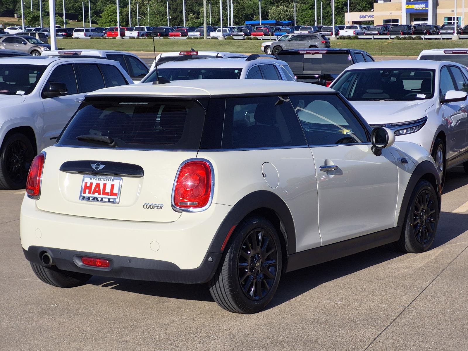 Used 2018 MINI Cooper 2-Door Hardtop FWD image 7