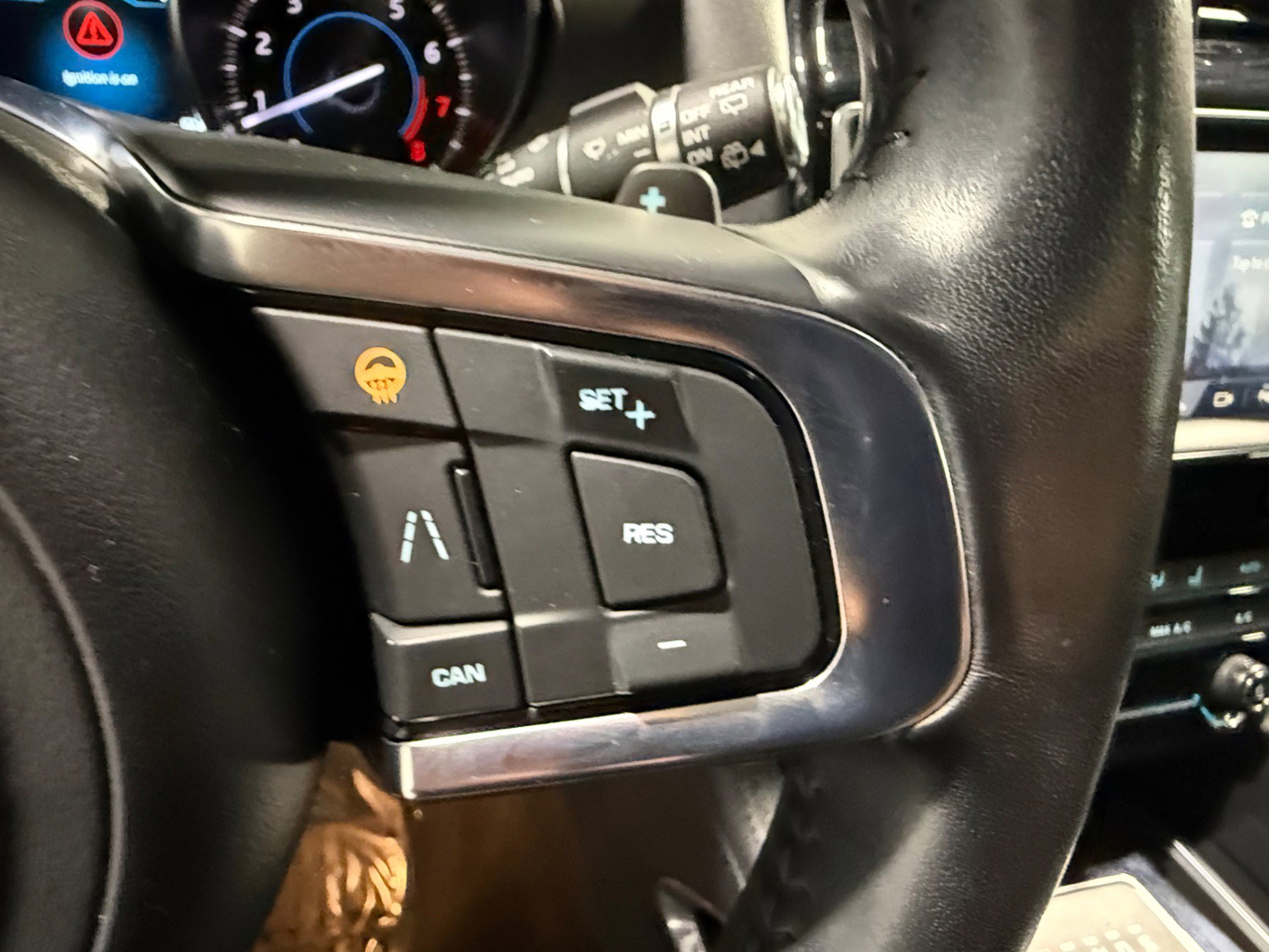 Used 2019 Jaguar F-PACE Prestige image 27