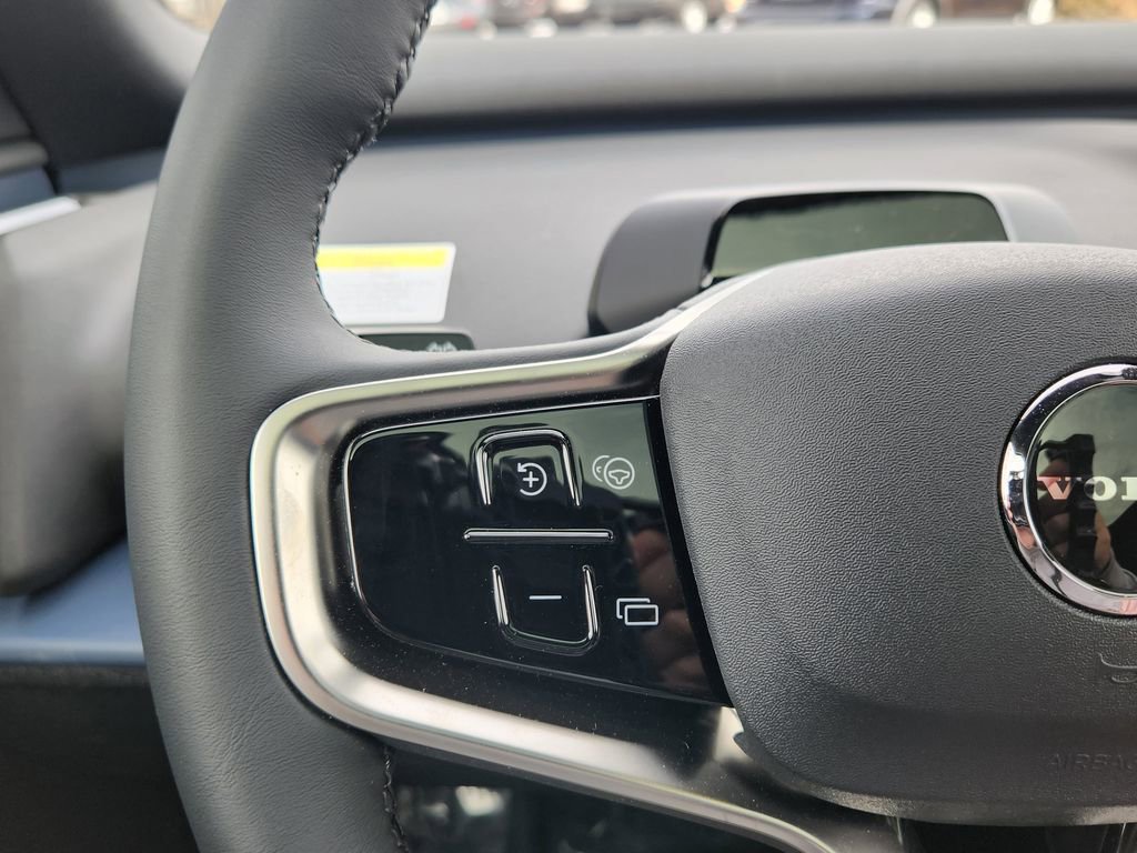 New 2026 Volvo EX30 Plus w/ Climate Package image 17