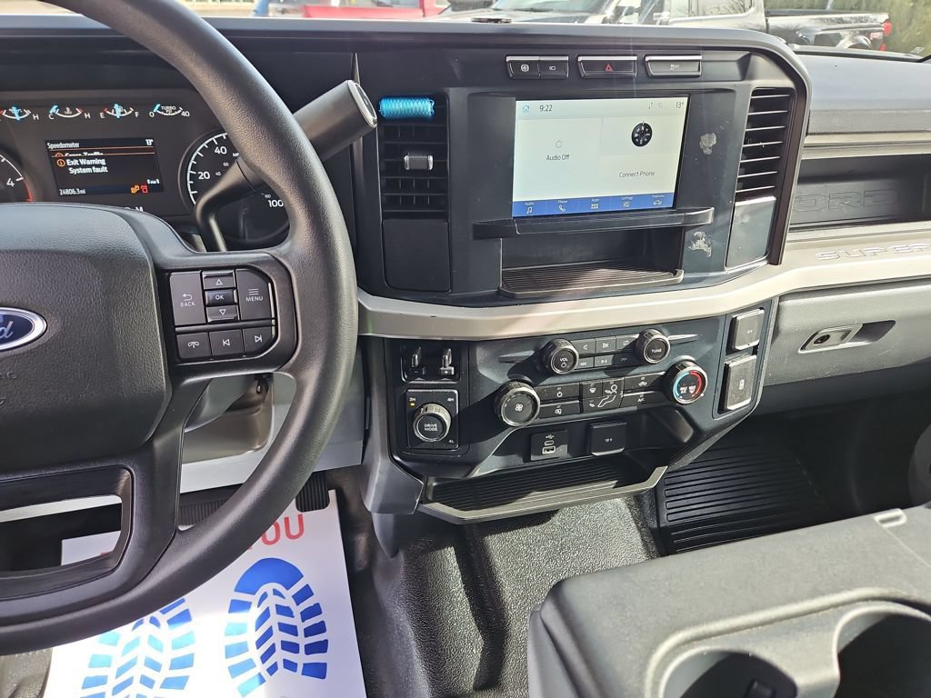 Used 2023 Ford F350 XL w/ 360-Degree Camera Package AWD/4WD image 14