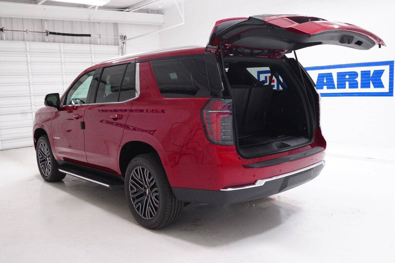 New 2026 Chevrolet Tahoe LS RWD image 38