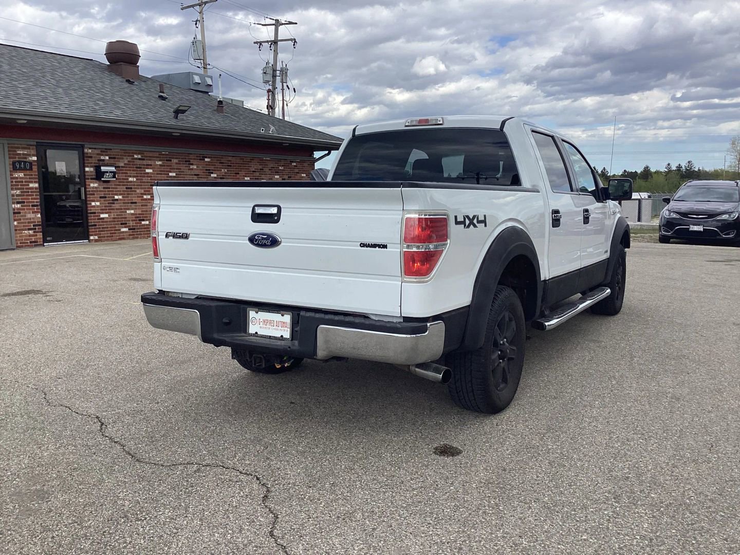 Used 2013 Ford F150 XLT w/ XLT Chrome Pkg AWD/4WD image 9