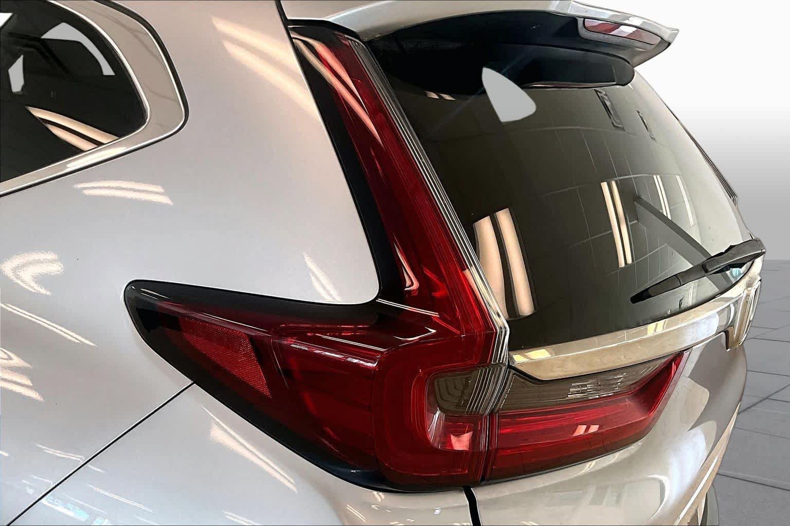 Used 2020 Honda CR-V Touring image 27