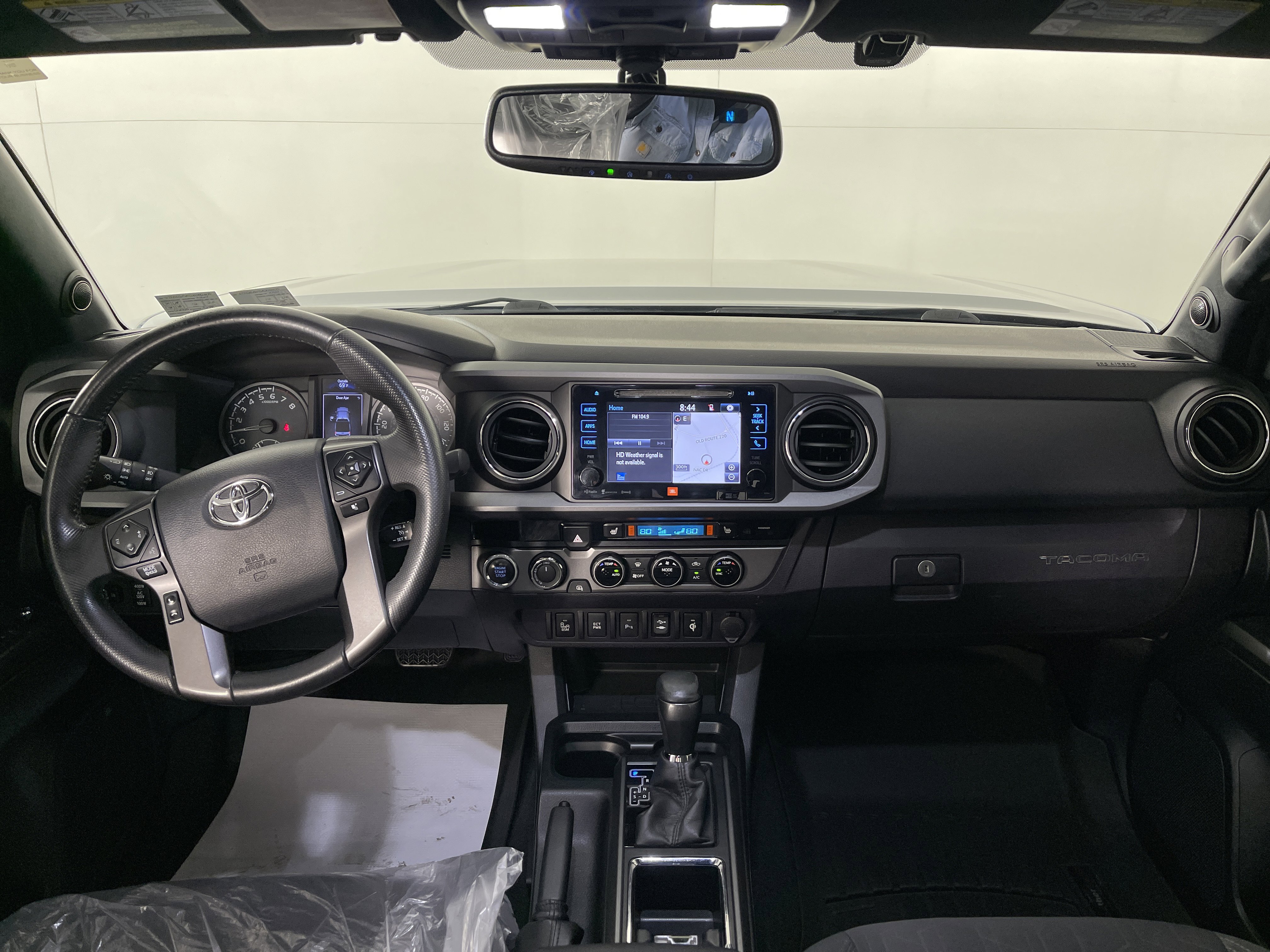 Used 2016 Toyota Tacoma TRD Off-Road image 17