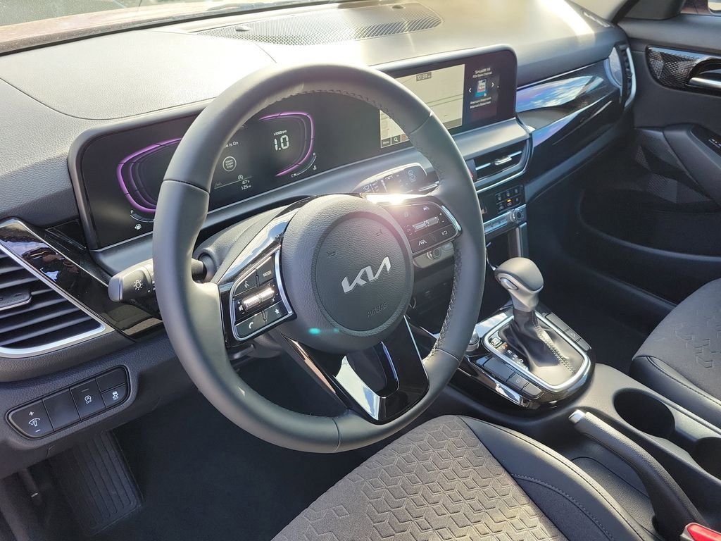 New 2026 Kia Seltos S FWD image 22