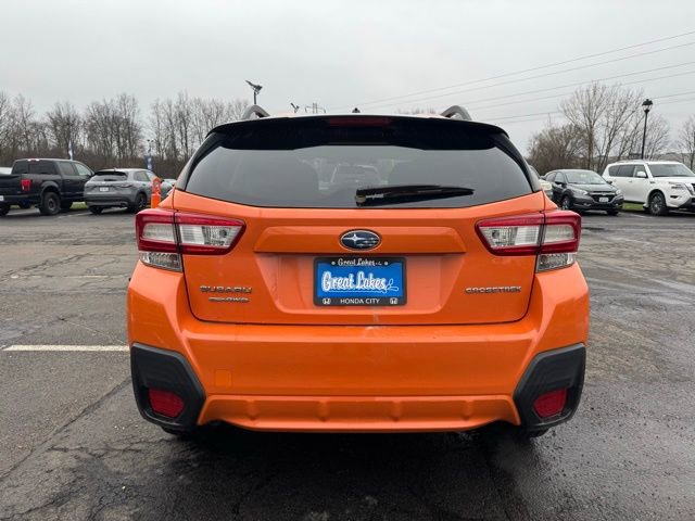 Used 2019 Subaru Crosstrek 2.0i w/ Eyesight System image 3