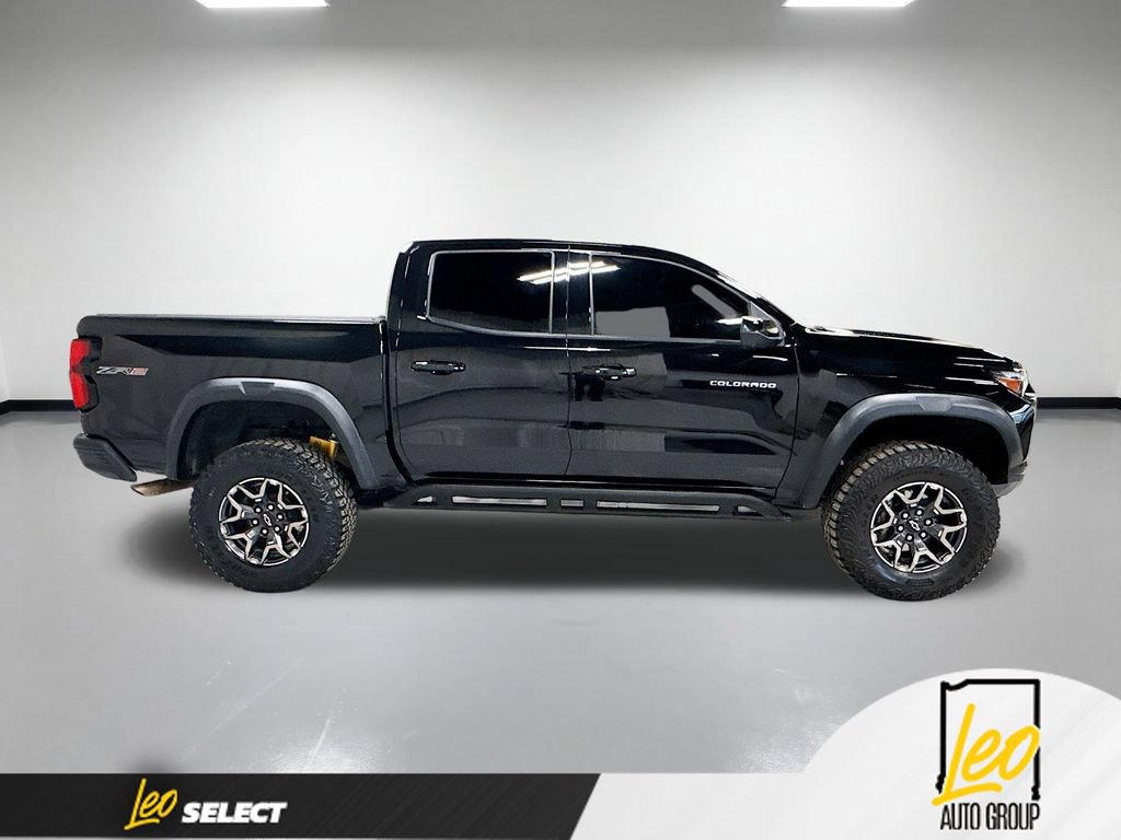 Used 2025 Chevrolet Colorado ZR2 w/ Technology Package AWD/4WD image 6