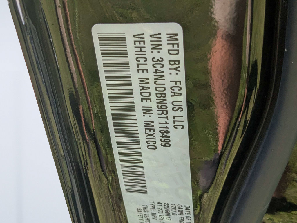 Used 2024 Jeep Compass Latitude AWD/4WD image 24