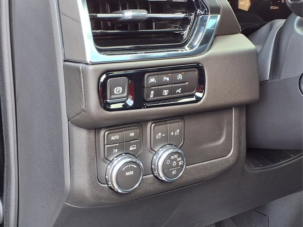 Certified 2026 GMC Yukon XL Denali w/ Sun & Power Step Package AWD/4WD image 13