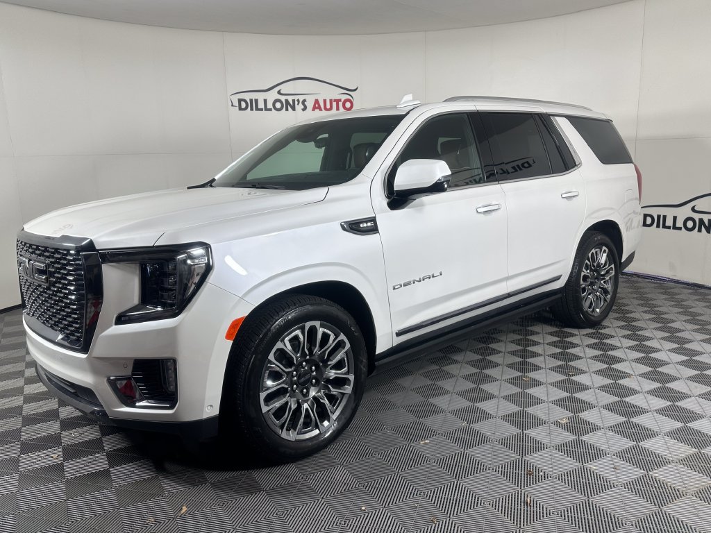 Used 2023 GMC Yukon Denali Ultimate AWD/4WD image 2