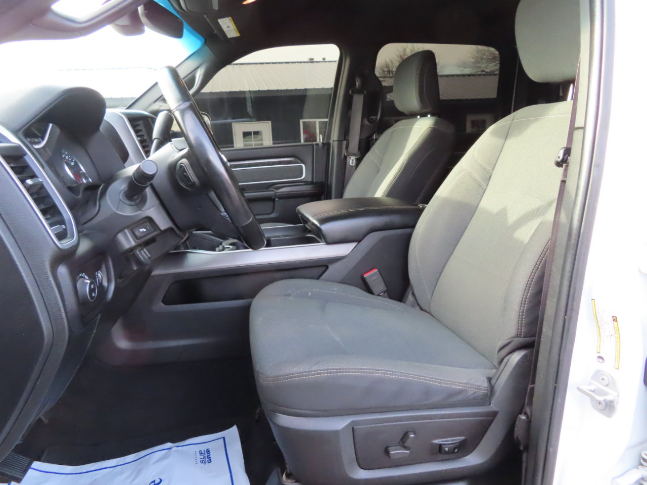 Used 2022 RAM 2500 Lone Star w/ Lone Star Silver Edition image 25