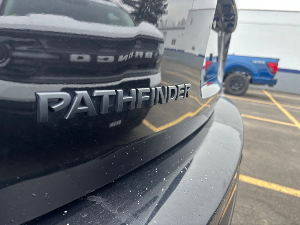 Used 2019 Nissan Pathfinder SV w/ Rock Creek Edition image 9