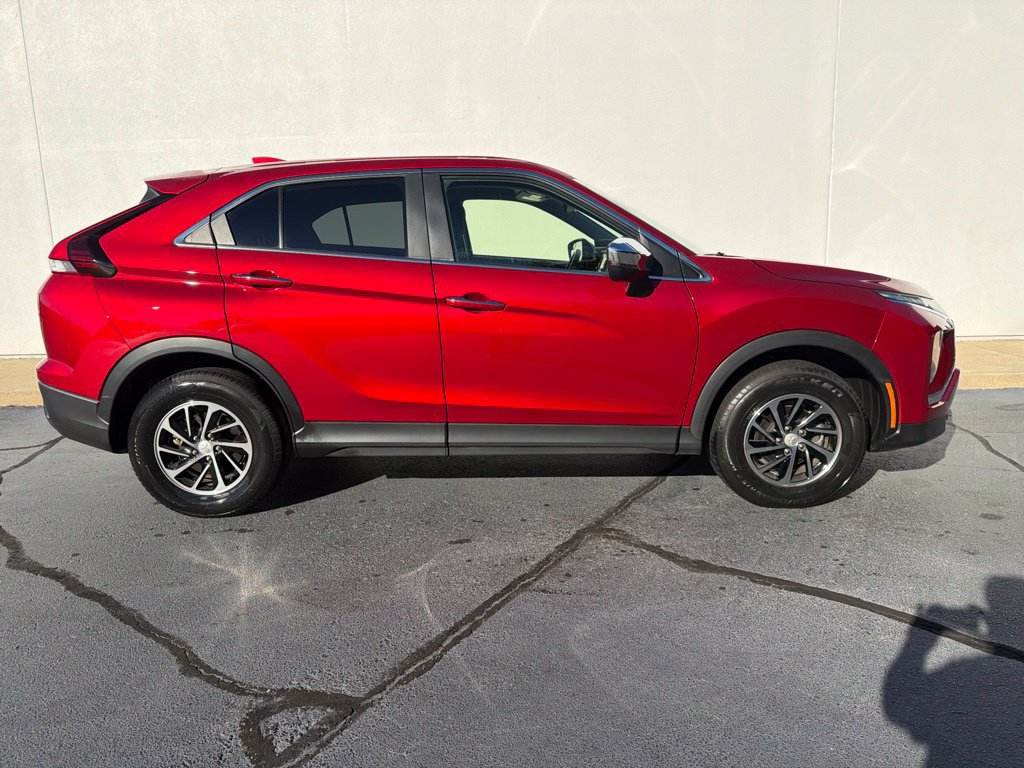 Used 2022 Mitsubishi Eclipse Cross ES AWD/4WD image 4
