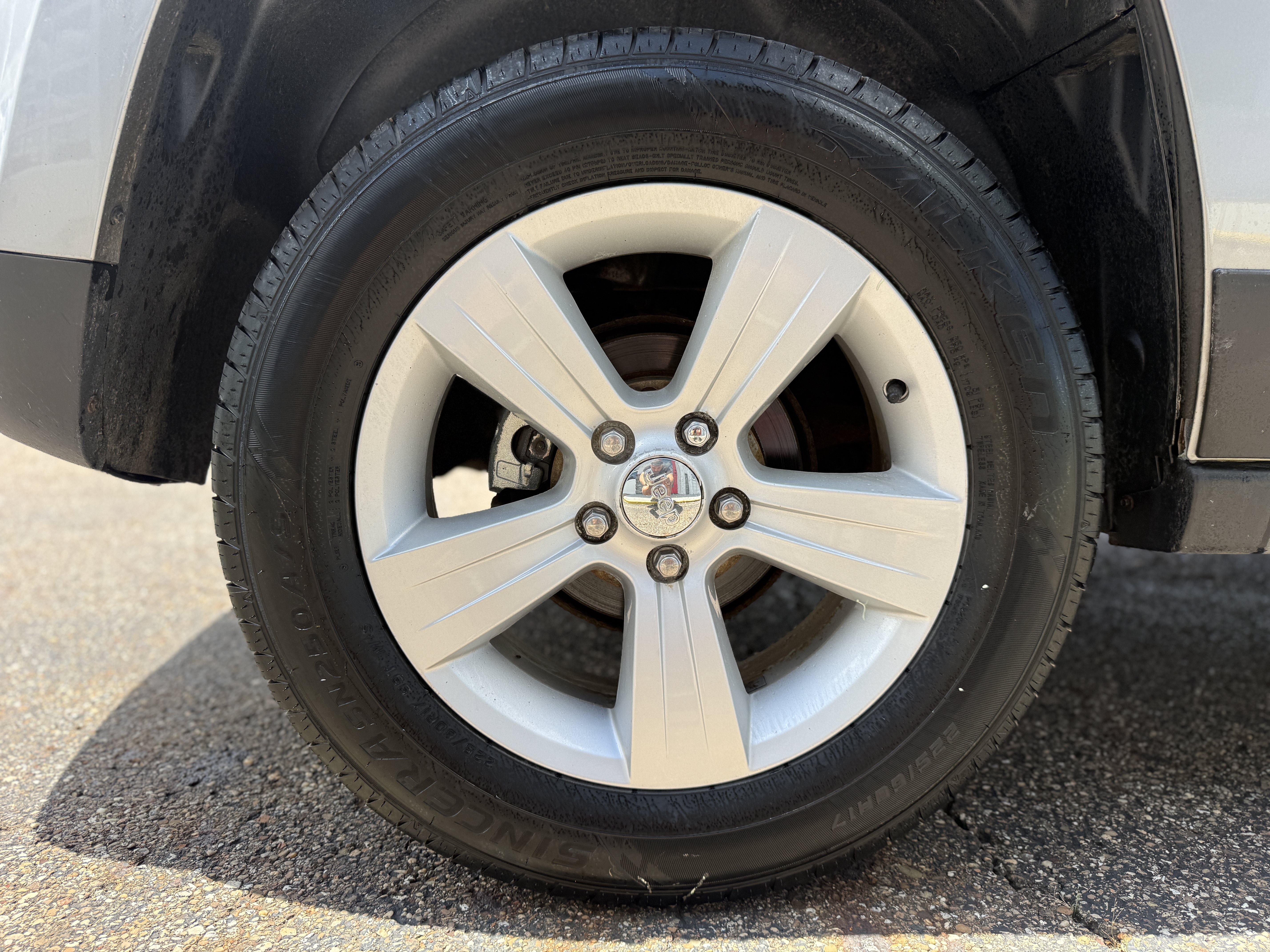 Used 2017 Jeep Patriot Latitude AWD/4WD image 33