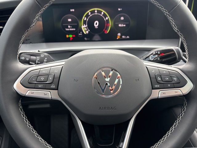 New 2026 Volkswagen Tiguan SE AWD/4WD image 12