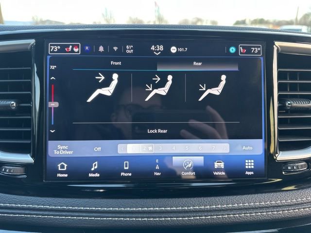 Certified 2024 Chrysler Pacifica Select image 44