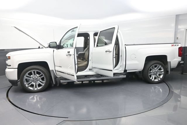 Used 2018 Chevrolet Silverado 1500 LTZ Z71 w/ LTZ Plus Package AWD/4WD image 42