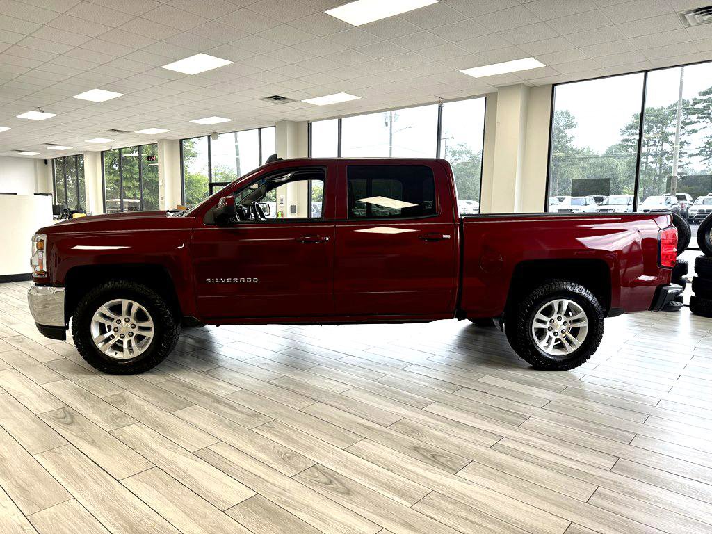 Used 2017 Chevrolet Silverado 1500 LT w/ All Star Edition AWD/4WD image 4