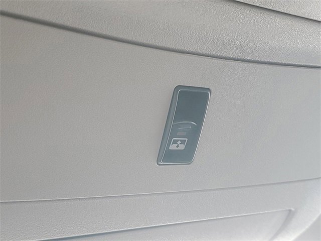 Used 2015 Nissan Titan S image 28