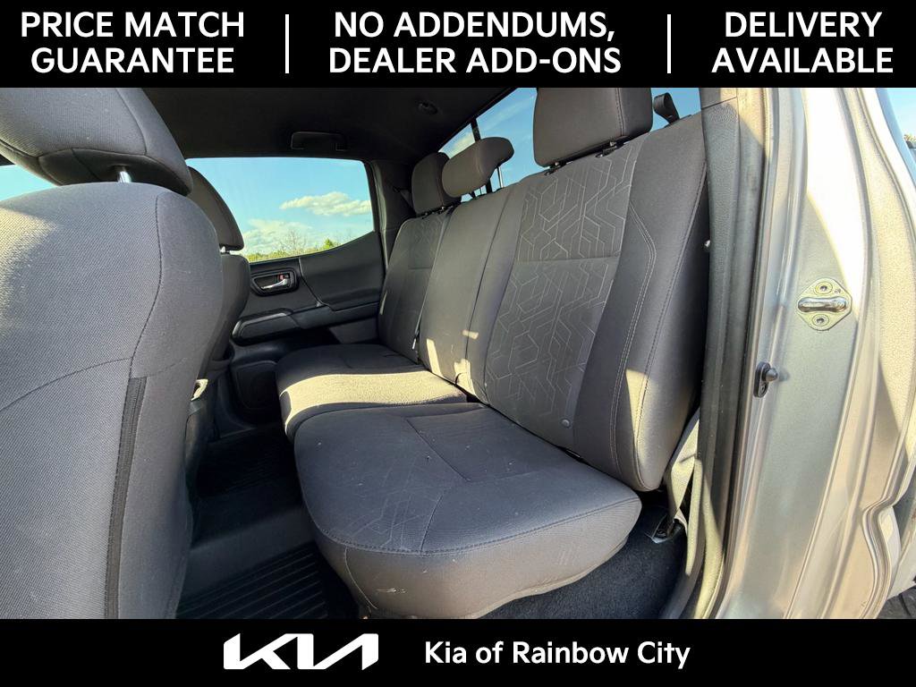 Used 2018 Toyota Tacoma TRD Sport image 16