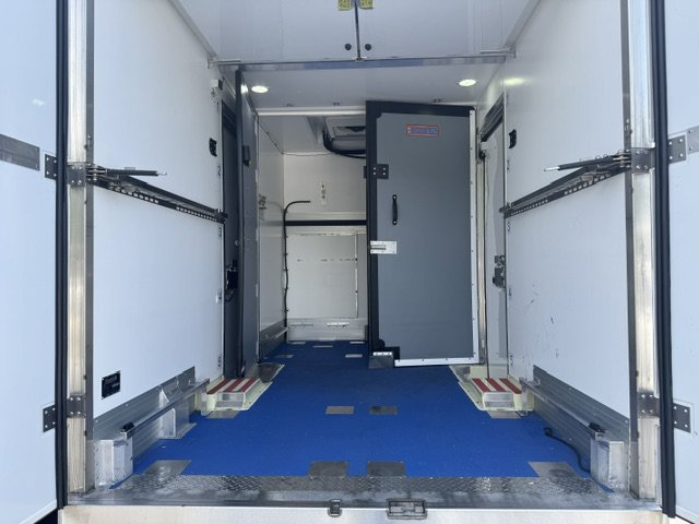 Used 2023 Ford E-350 and Econoline 350 Super Duty w/ Power Windows & Locks Group RWD image 4
