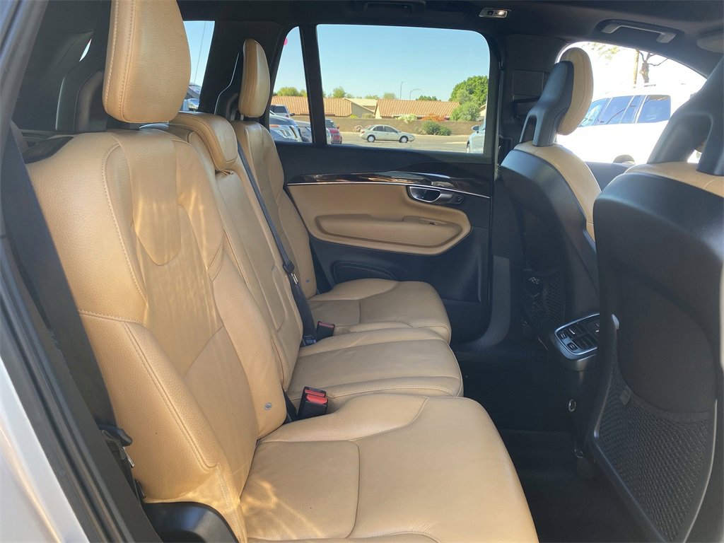 Used 2018 Volvo XC90 T6 Momentum w/ Convenience Package image 14