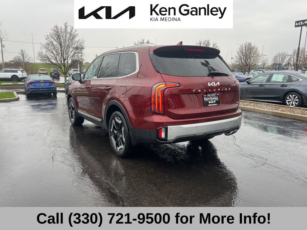 Certified 2023 Kia Telluride EX w/ EX Captain's Chair Package image 14