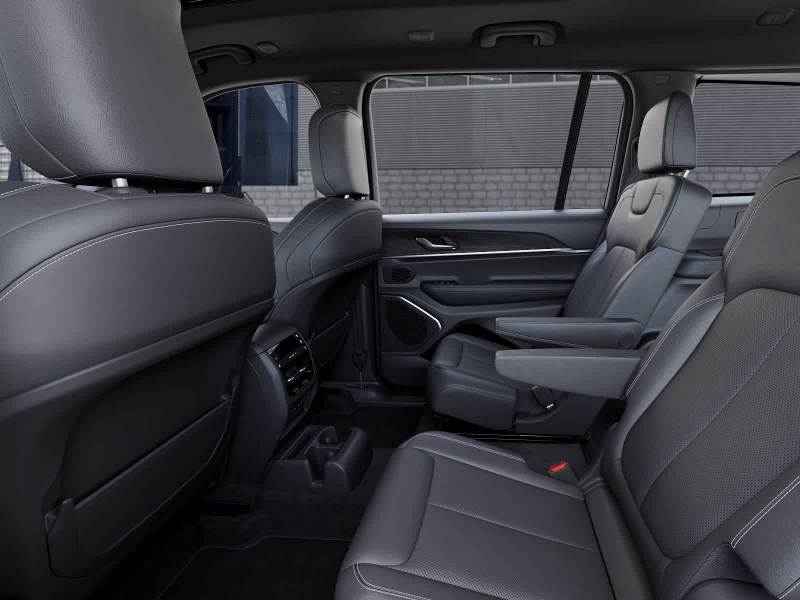 New 2027 Jeep Grand Cherokee L Limited AWD/4WD image 23