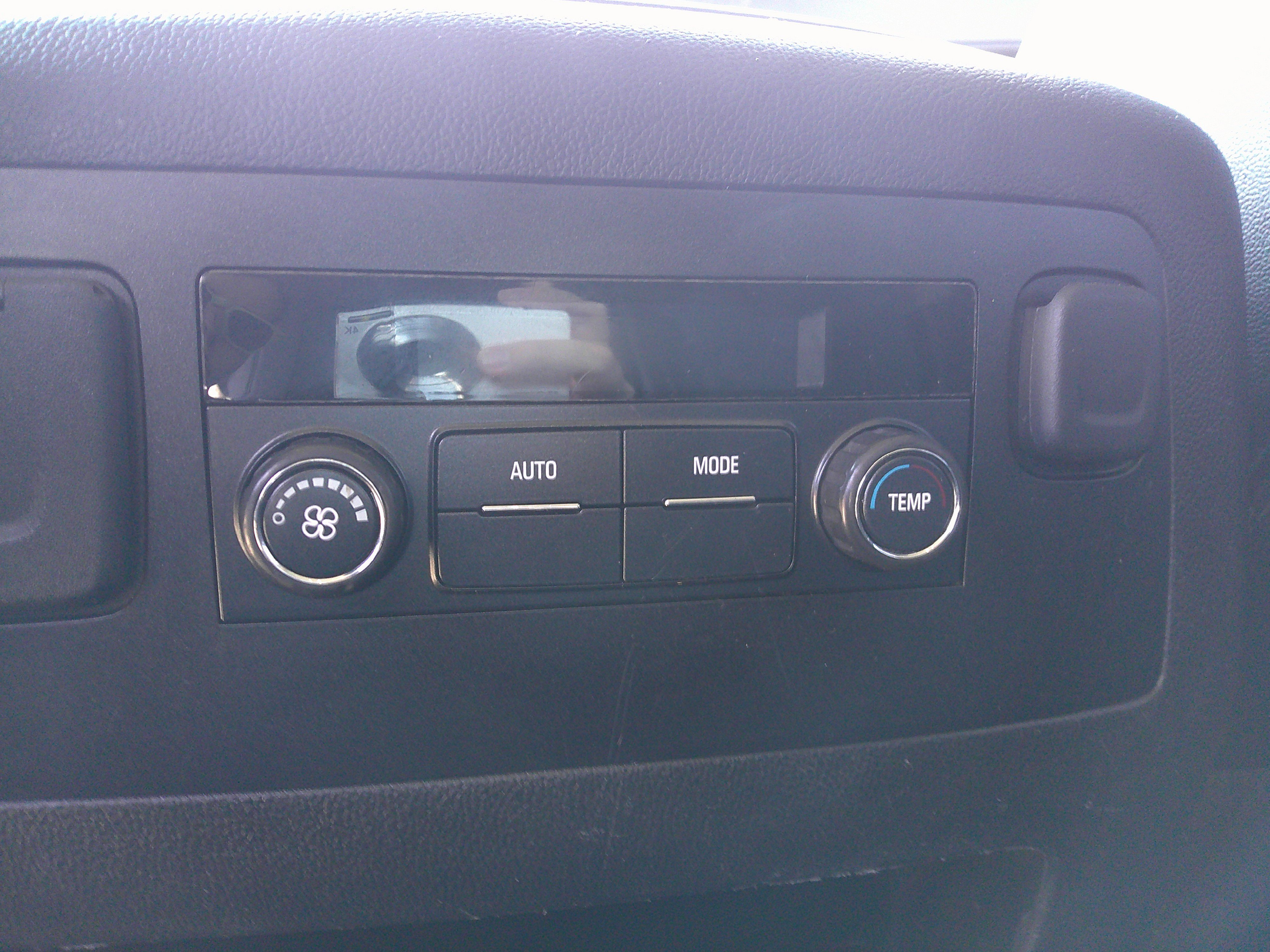 Used 2017 Chevrolet Suburban LT image 32