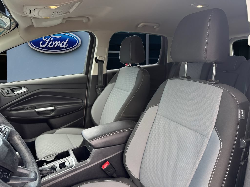 Used 2017 Ford Escape SE FWD image 11