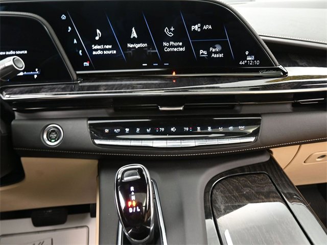 Used 2023 Cadillac Escalade Premium Luxury image 10