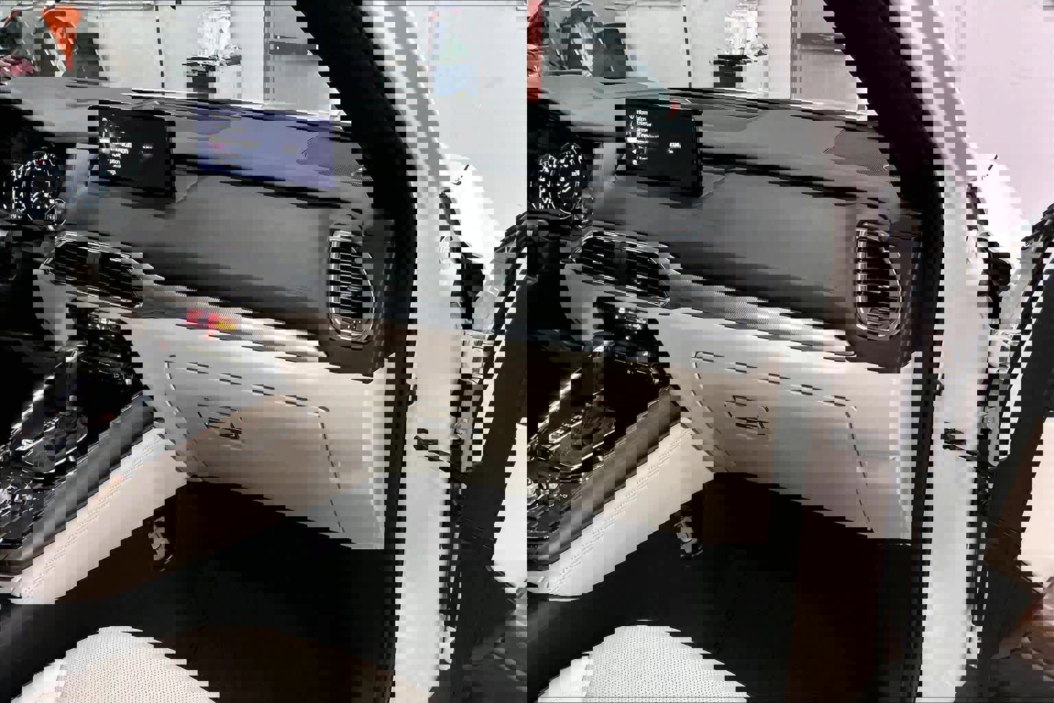 Used 2023 MAZDA CX-9 Signature image 18