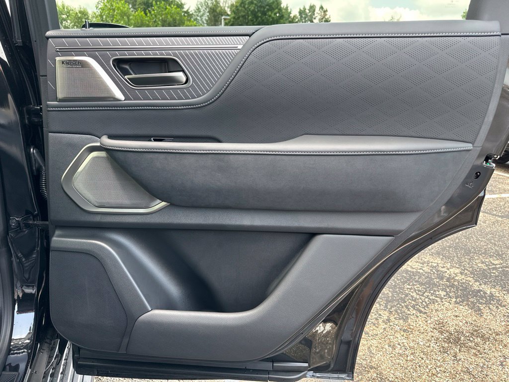 New 2027 INFINITI QX80 Autograph AWD/4WD image 21