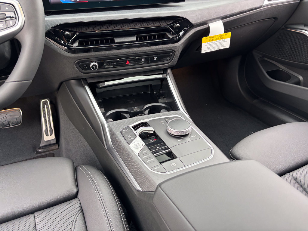 New 2026 BMW 330i xDrive Sedan w/ M Sport Package AWD/4WD image 25
