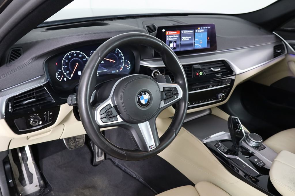 Used 2019 BMW M550i xDrive image 27